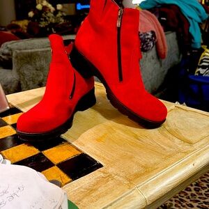 Aaltonen red suede boots
